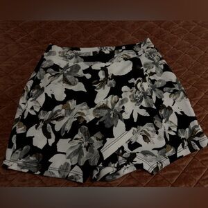 Floral Print High-Waist Shorts - Black, White & Taupe